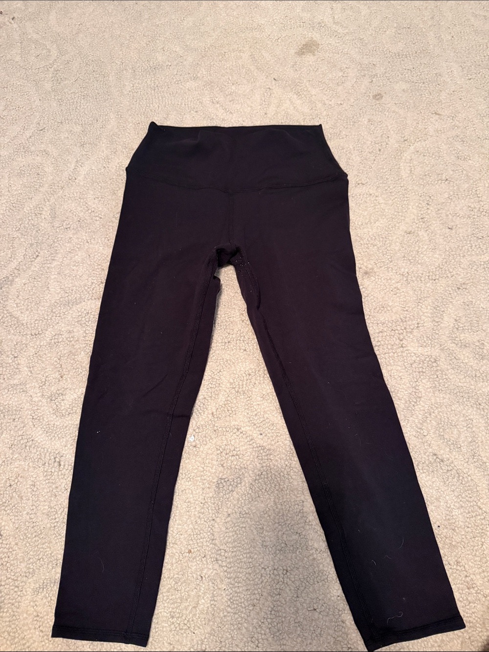 ALO capris airbrush black size M